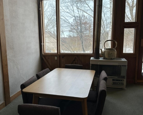 Cozy sitting area at the end of the hallway at Yamadasan Ski Lodge Madarao